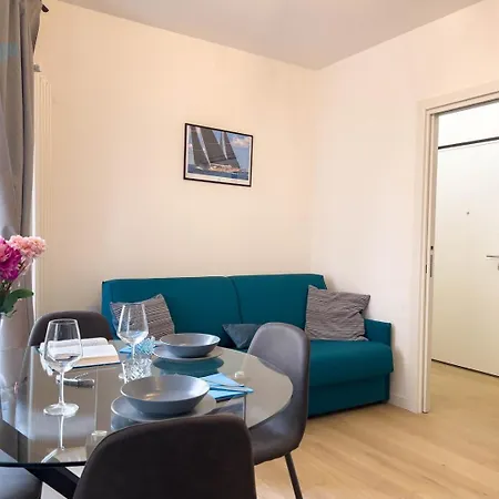 Apartament Corridoni 2a Tirabora Short Rent Triest