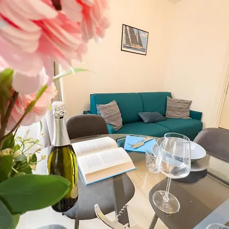 Apartament Corridoni 2a Tirabora Short Rent Triest