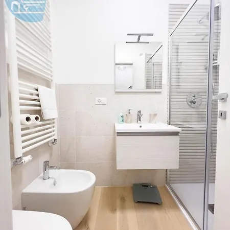 Corridoni 2a Tirabora Short Rent Apartment